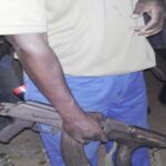 HOMENS ARMADOS ASSALTAM POSTO DE COMBUSTÍVEL E ROUBAM MUITO DINHEIRO EM MARRACUENE